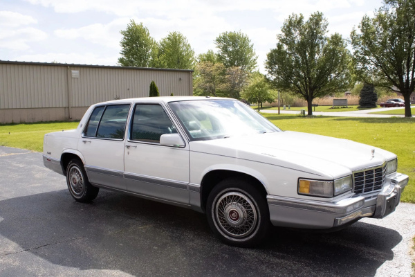 1991 Cadillac DeVille's photo
